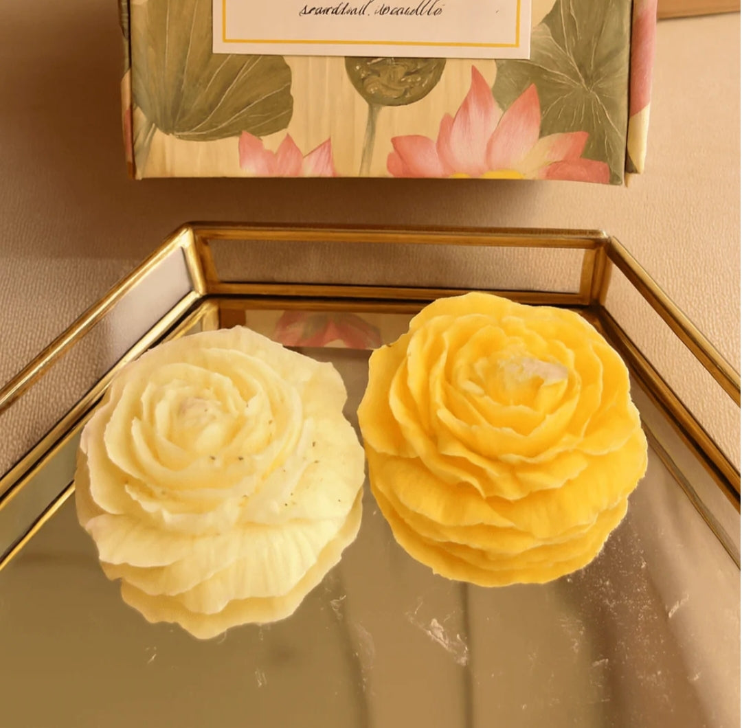 Royal Rose Shaped Scented Candle in 4 Different Fragrance